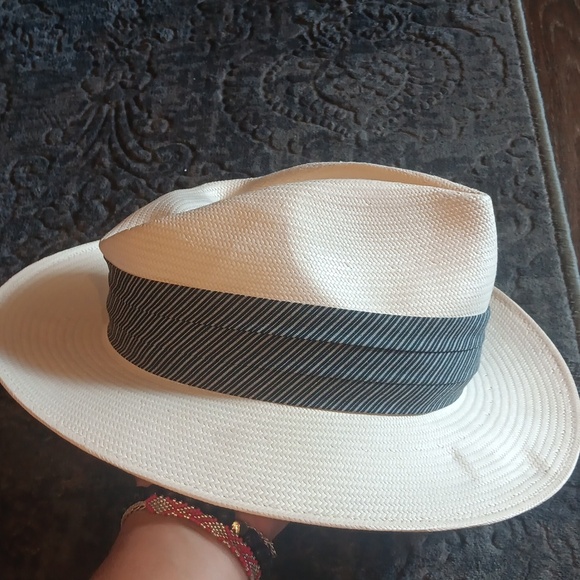 Tommy Bahama hat - Picture 6 of 6